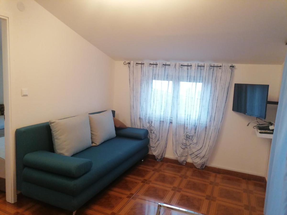 Apartmani Ivana Senj Senj  Ngoại thất bức ảnh